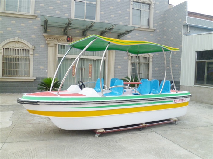 520双体7-9人自排水电动船